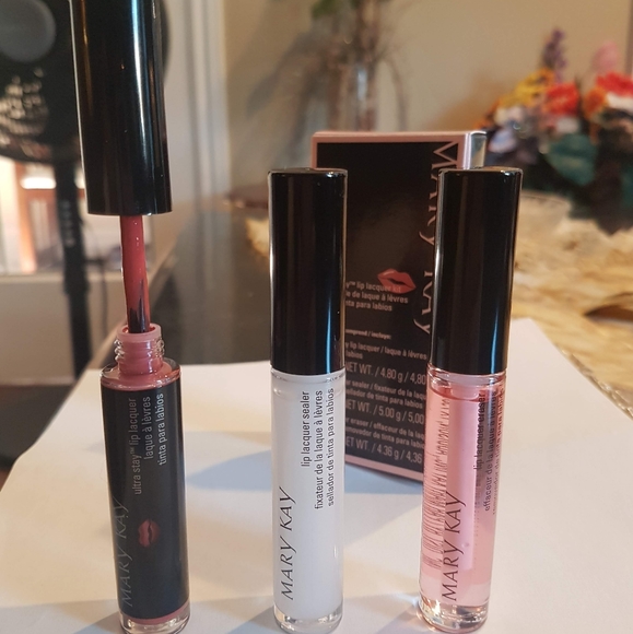 🌺 Ultra Stay Mary Kay Lip lacquer - Picture 2 of 3